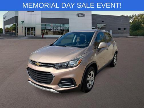 Sandy Ridge Metallic 2019 Chevrolet Trax LS