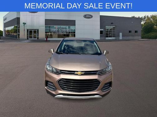 Sandy Ridge Metallic 2019 Chevrolet Trax LS