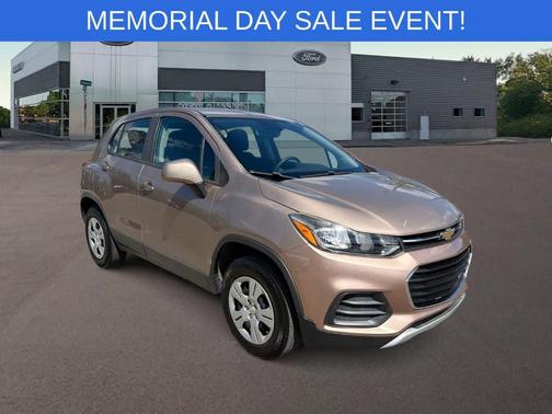 Sandy Ridge Metallic 2019 Chevrolet Trax LS