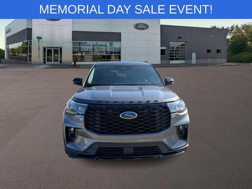 Carbonized Gray Metallic 2025 Ford Explorer ST-Line