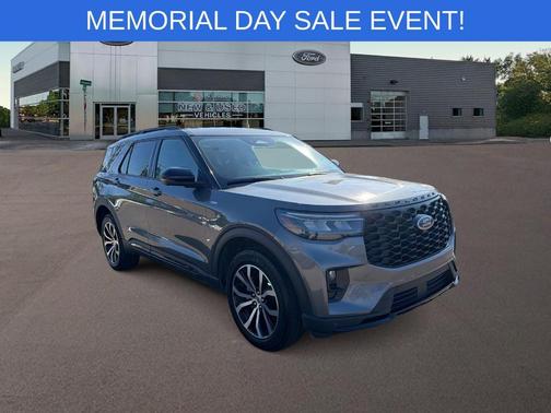 Carbonized Gray Metallic 2025 Ford Explorer ST-Line