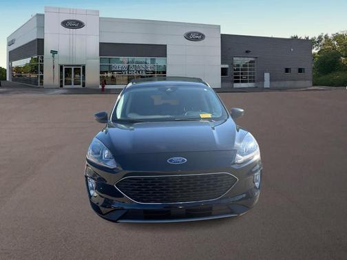 Agate Black Metallic 2022 Ford Escape SEL