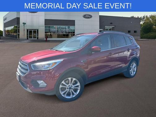 Ruby Red Metallic 2018 Ford Escape SE
