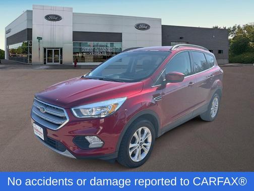 Ruby Red Metallic 2018 Ford Escape SE