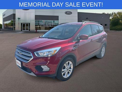 Ruby Red Metallic 2018 Ford Escape SE