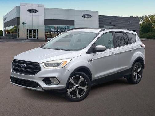 Ingot Silver 2017 Ford Escape SE