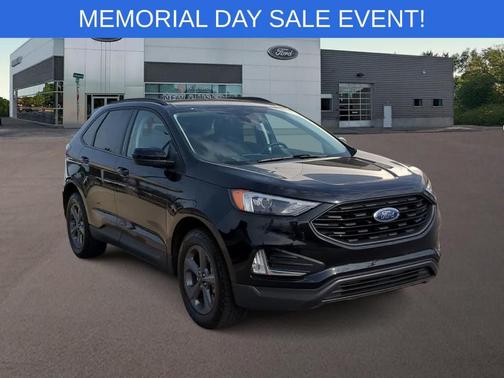 Black Metallic 2023 Ford Edge SEL
