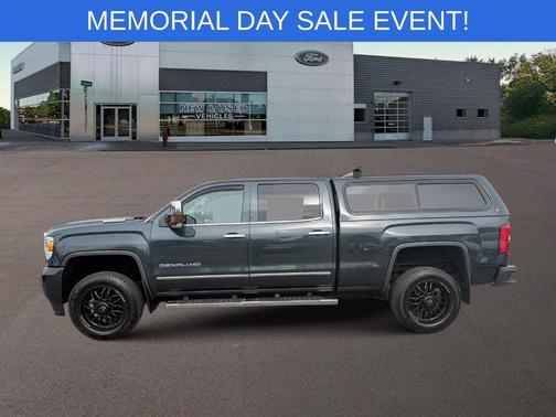 Dark Slate Metallic 2018 GMC Sierra 2500 Denali