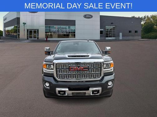 Dark Slate Metallic 2018 GMC Sierra 2500 Denali