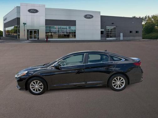 Phantom Black 2018 Hyundai SONATA SE