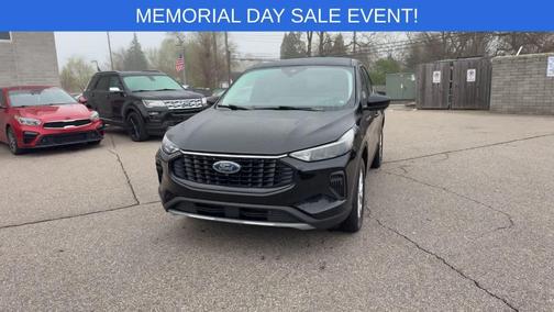 Black Metallic 2023 Ford Escape Active