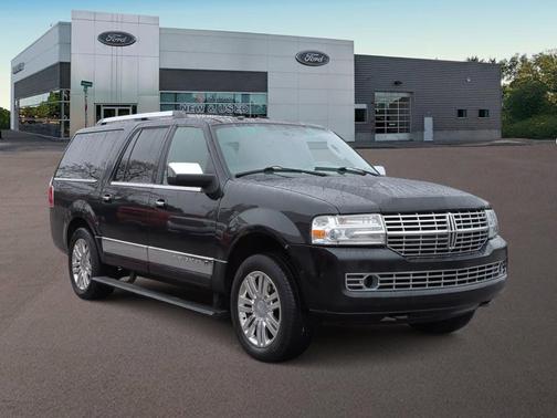 2013 Lincoln Navigator L