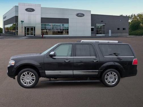 2013 Lincoln Navigator L