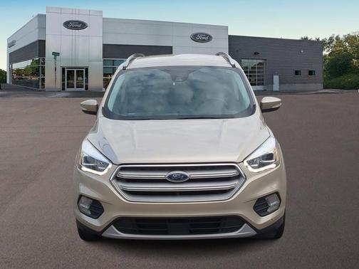 White Gold Metallic 2018 Ford Escape Titanium