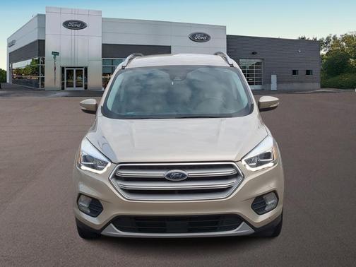 White Gold Metallic 2018 Ford Escape Titanium