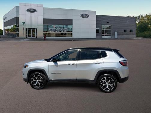 Silver Zynith 2024 Jeep Compass Limited