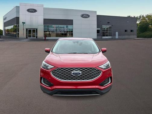 Rapid Red Metallic Tinted Clearcoat 2024 Ford Edge SEL