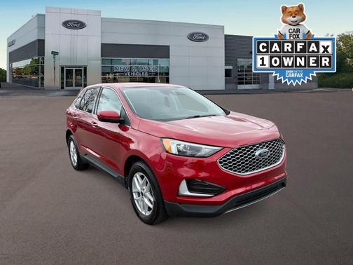 Rapid Red Metallic Tinted Clearcoat 2024 Ford Edge SEL