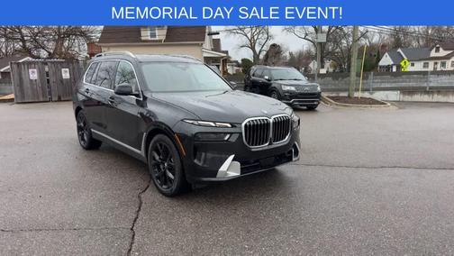 Black Sapphire Metallic 2023 BMW X7 xDrive40i