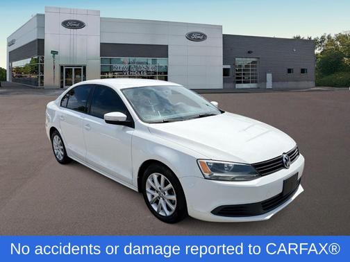 Candy White 2011 Volkswagen Jetta SE