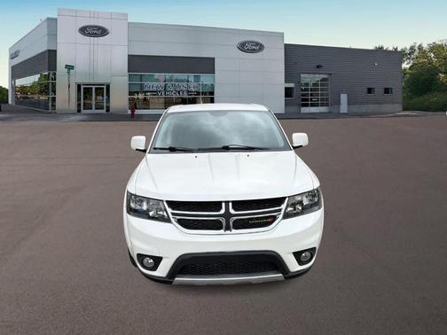 White Noise 2017 Dodge Journey GT