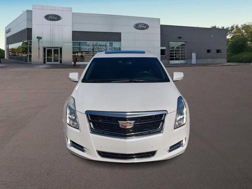 2016 Cadillac XTS Luxury Collection