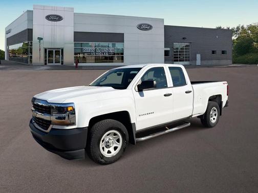 Summit White 2018 Chevrolet Silverado 1500 WT