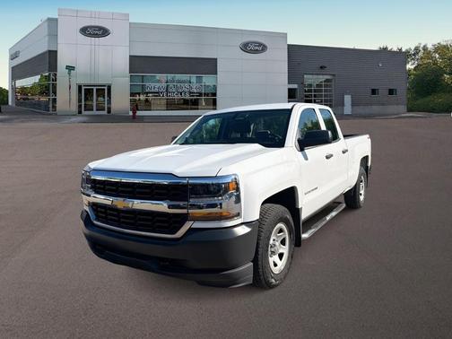 Summit White 2018 Chevrolet Silverado 1500 WT