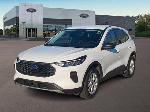 White Metallic 2023 Ford Escape Active