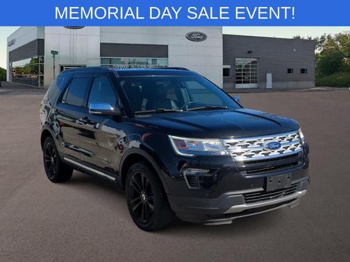 Agate Black Metallic 2019 Ford Explorer XLT