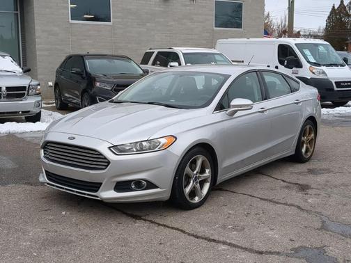 2014 Ford Fusion SE
