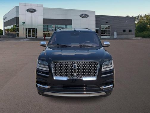 2019 Lincoln Navigator L Black Label