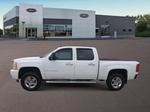 2009 Chevrolet Silverado 1500 LTZ Crew Cab