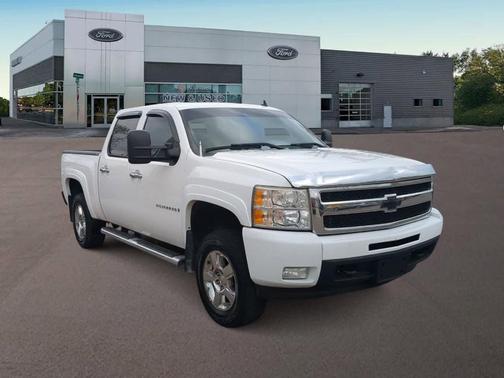 2009 Chevrolet Silverado 1500 LTZ Crew Cab