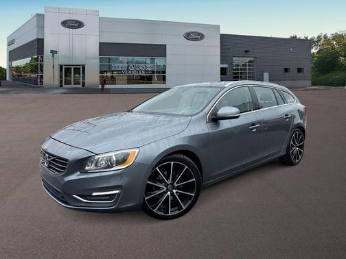 2016 Volvo V60 T5 Platinum