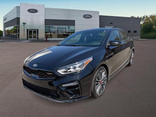 Aurora Black Pearl 2021 Kia Forte GT