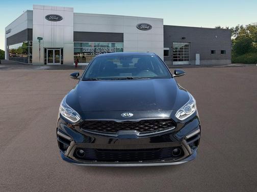 Aurora Black Pearl 2021 Kia Forte GT