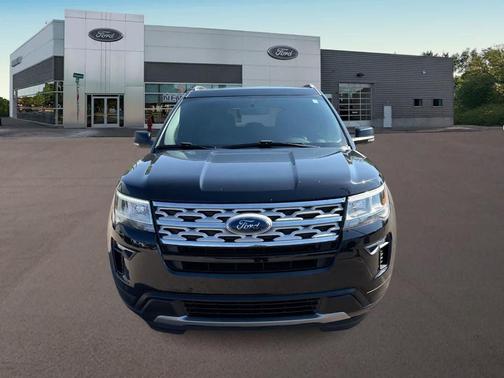 Shadow Black 2018 Ford Explorer XLT