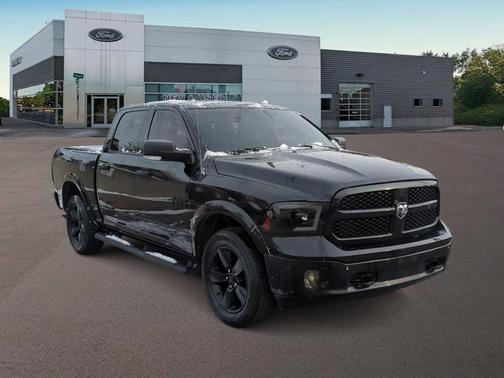2015 RAM 1500 SLT