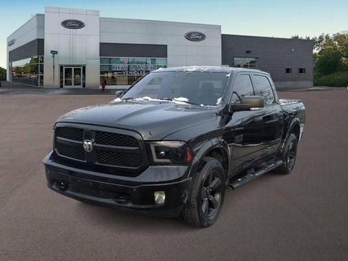2015 RAM 1500 SLT