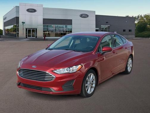 Ruby Red Metallic Tinted Clearcoat 2019 Ford Fusion SE
