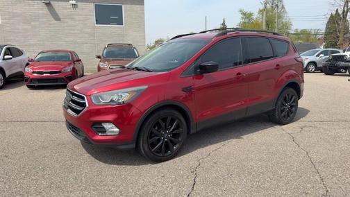 Ruby Red Metallic 2017 Ford Escape SE