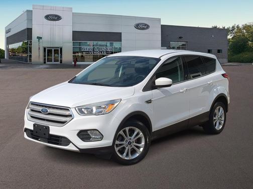 Oxford White 2019 Ford Escape SE