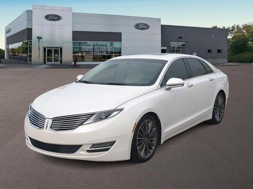 White Platinum Clearcoat Metallic 2015 Lincoln MKZ Base