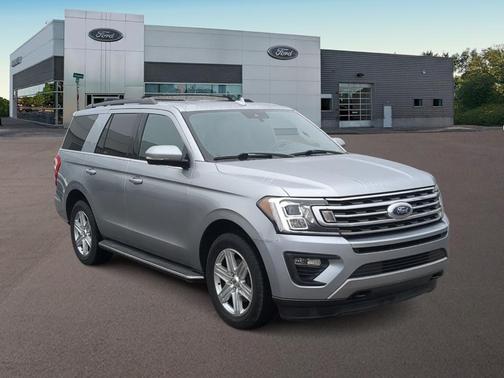 Iconic Silver Metallic 2020 Ford Expedition XLT