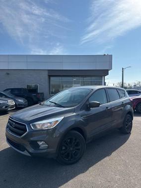 2019 Ford Escape SE