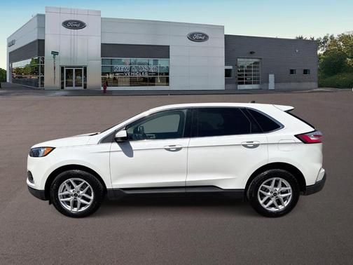 White Metallic 2023 Ford Edge SEL