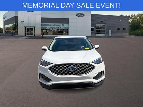 White Metallic 2023 Ford Edge SEL