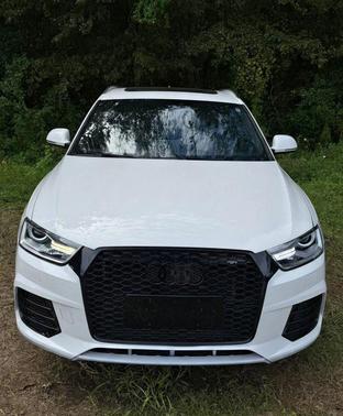 White 2018 Audi Q3 2.0T Sport Premium