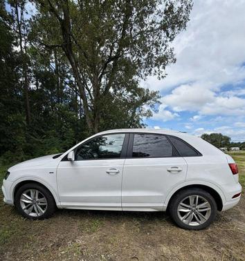 White 2018 Audi Q3 2.0T Sport Premium